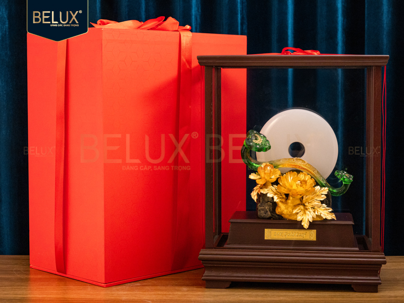 Vương Trượng Như Ý Ngọc Bích dát vàng 24k&nbsp;28x17x36 cm